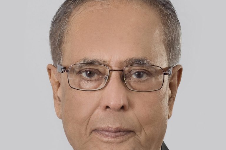 Ex-Indian President Alarmed by Bank Scandal Surge