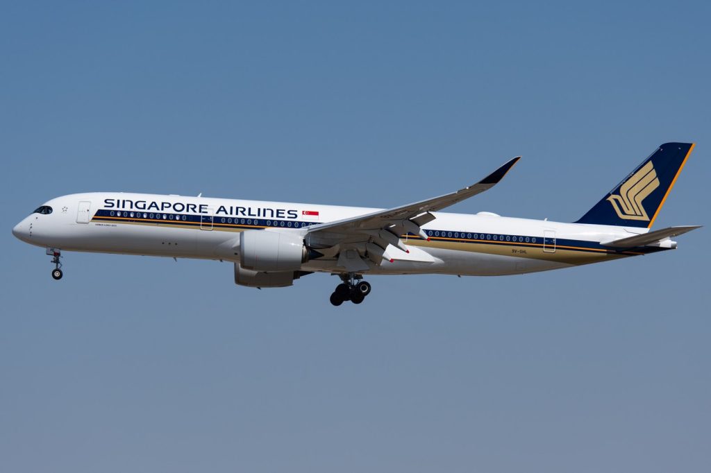 Singapore Airlines Grounds 185 Planes, Slashes 96% Capacity