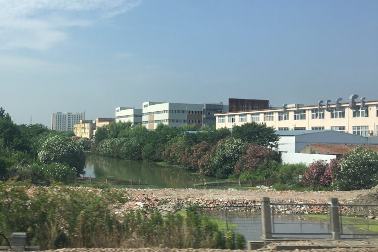 China’s Factory Activity Plunges to 16-Year Low in February