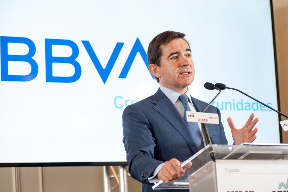 Spanish Bank BBVA Faces Investigation Over Domestic Spying Contract Allegations