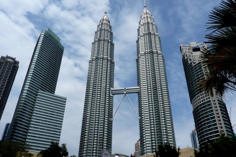 Malaysia’s Services Sector Drives RM78 Billion Investment Surge
