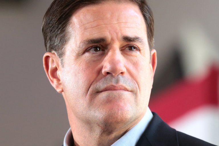 Arizona Governor Meets Taiwan Leader Over $12 Billion Chip Plant Deal