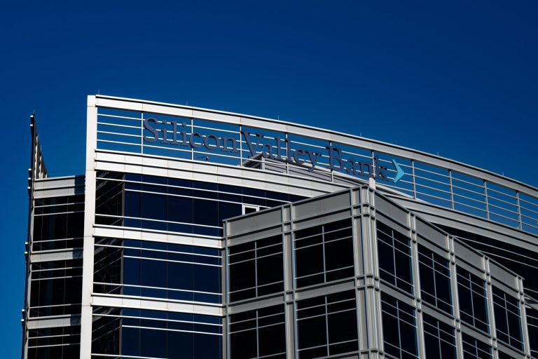 Venture Capital World Panics Over Silicon Valley Bank Collapse Suddenly