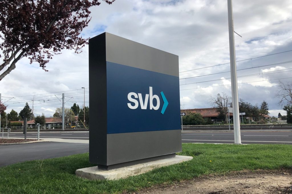 Silicon Valley Banks 42 Billion Run Triggers Bankruptcy Filing