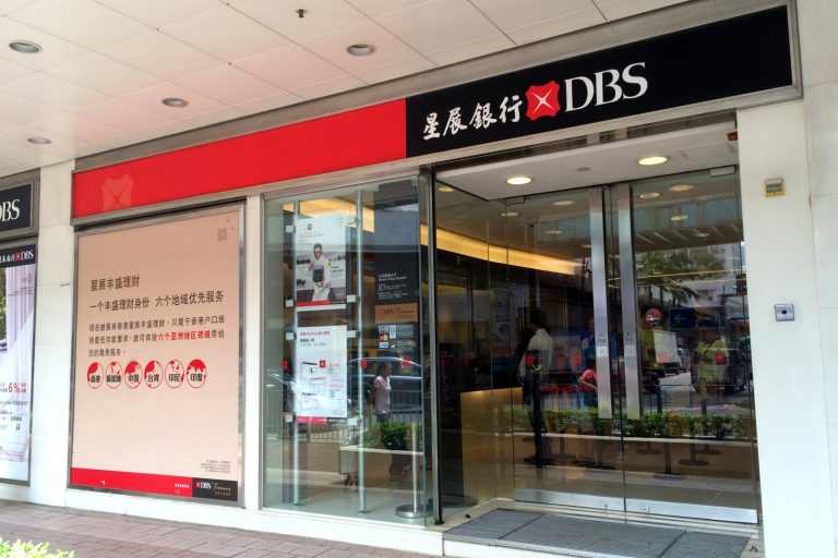 DBS Faces Singapore Penalties Over Digital-Banking Outage