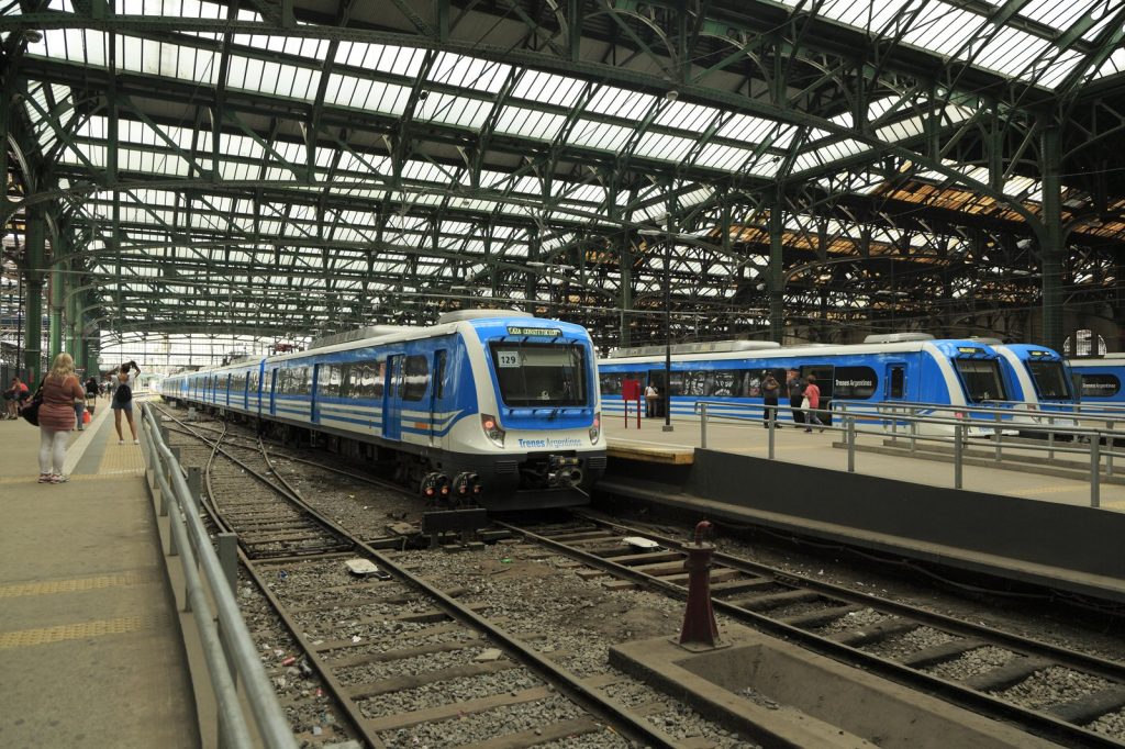 Buenos Aires Train Crash Injures 60, Halts Service