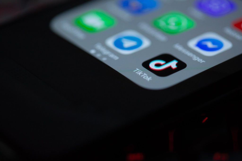 TikTok Warns of Potential Shutdown on Sunday Without US Assistance
