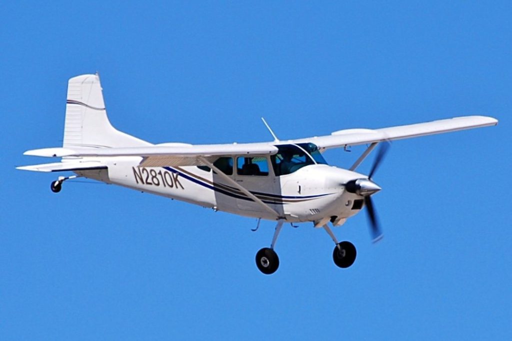 44-Year-Old Cessna 180 Crashes Into Nebraska\u2019s Platte River
