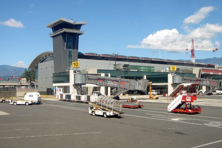 Costa Rica Closes Airspace as Radar Fails for 5 Hours