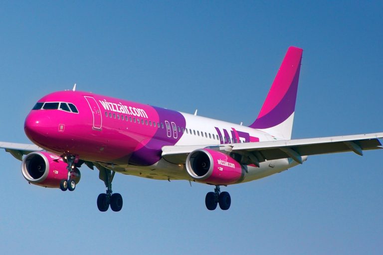 Airbus Emergency Software Update Grounds 6,000 A320 Jets