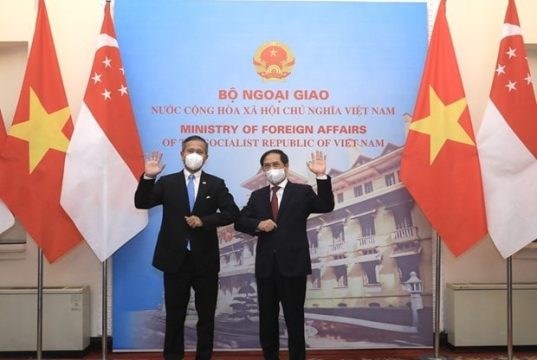 Singapore and Vietnam to work on pacts to boost digital economy