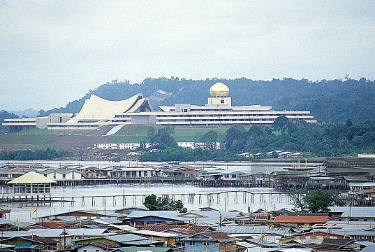 Brunei Wealth Fund’s Quiet Losses Raise Transparency Questions