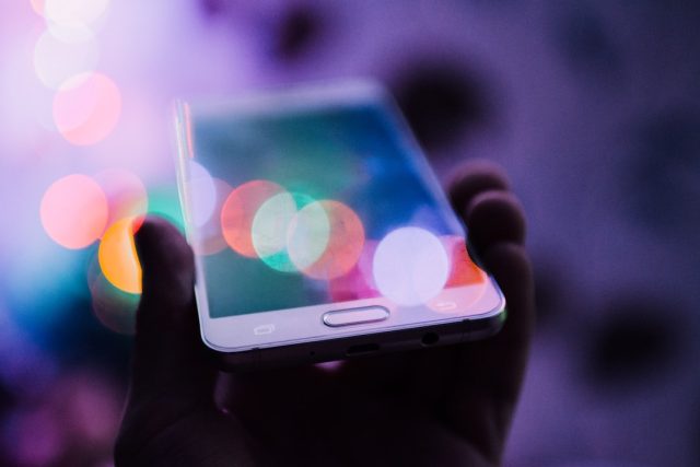Indonesia’s New Rule Forces TikTok to Separate Social Media and E-commerce Indonesian Trade Minister Zulkifli Hasan announces new regulation separating social media and e-commerce platforms.
