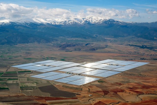 Photo: Andasol Solar Power Station in Guadix, Spain - illustrating article 'Renewable energy'