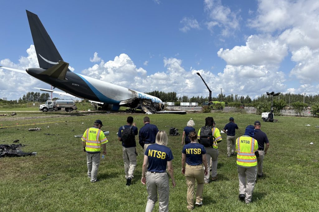 NTSB and FAA Investigate New Mexico Medical Plane Crash That Killed Four