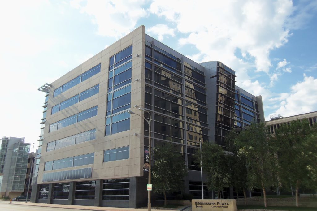 Lee Enterprises Joins Russell 2000, Boosting Small-Cap Media Profile