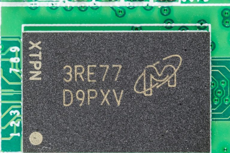 Micron’s strong earnings lift Sandisk, Western Digital, and chip sector