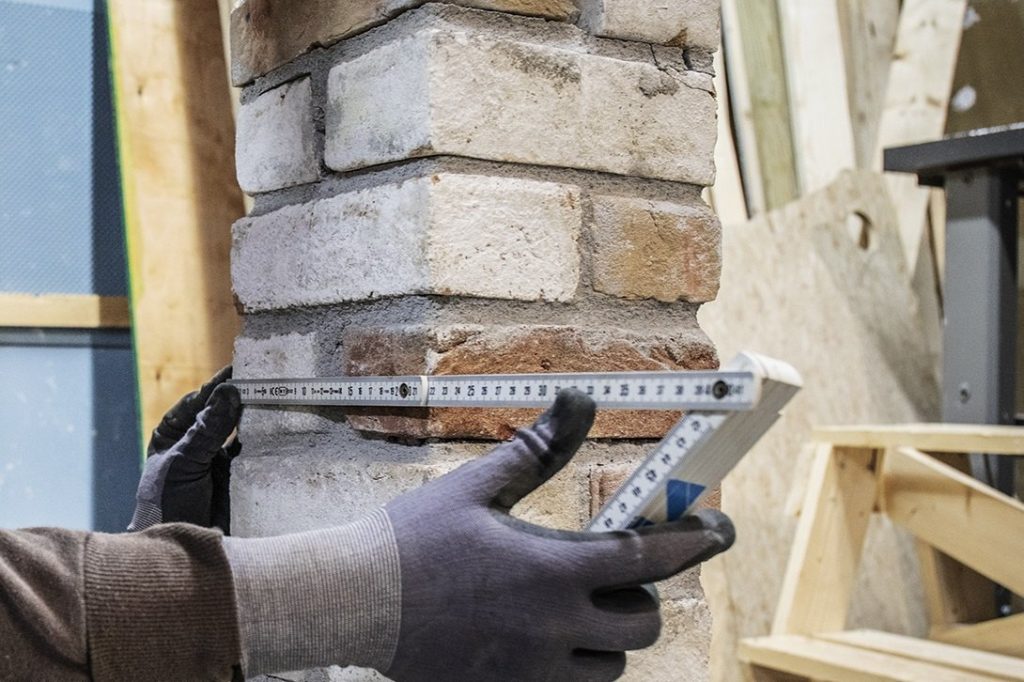 Bricklayer shortage drives wages to \u00a390,000 as homebuilding targets loom