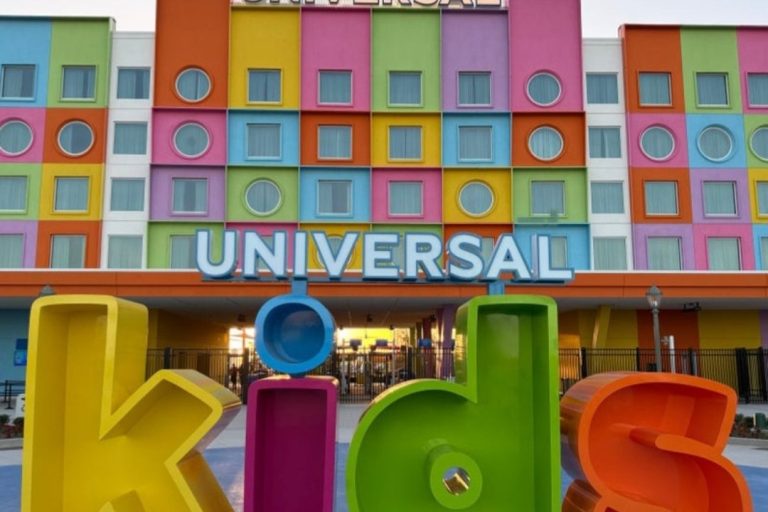 Why Universal Built a Theme Park in Middle America
