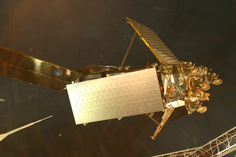 Rocket Lab Acquires Iridium’s 2.55 Million Subscriber Satellite Network
