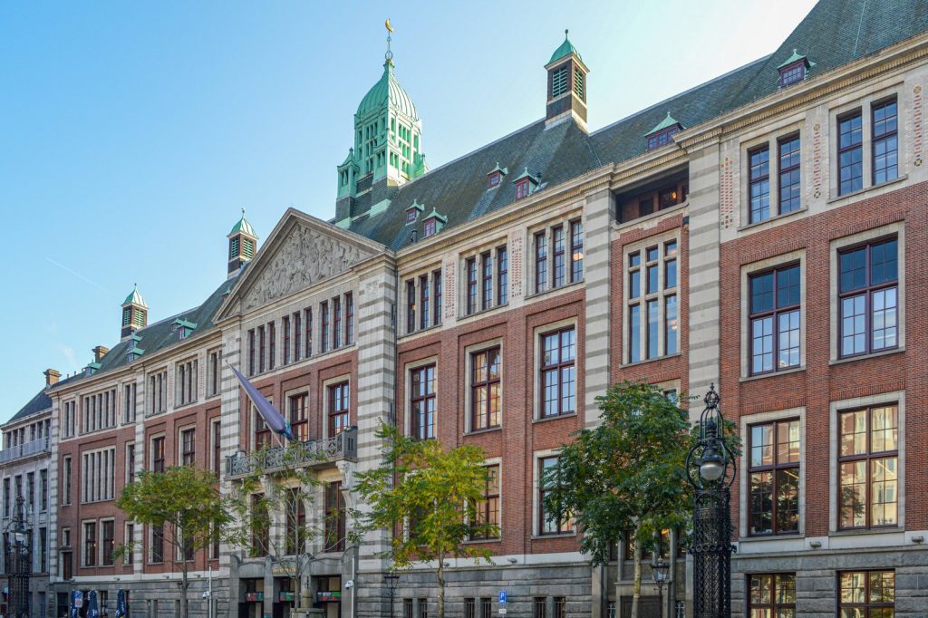 Ackman\u2019s 64 Billion Universal Bid Seeks Amsterdam-to-New York Listing Shift