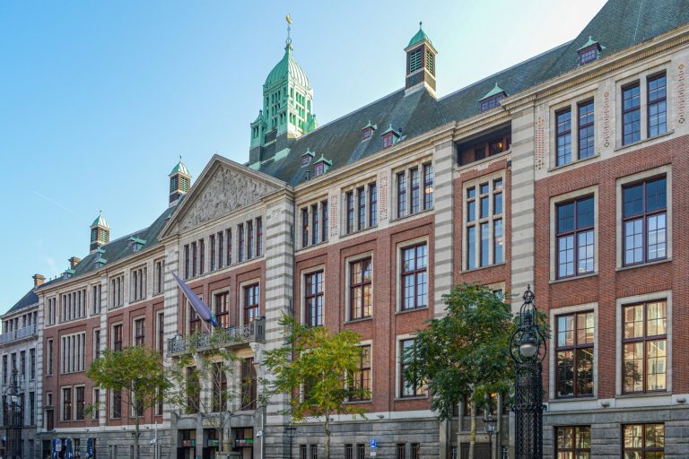 Ackman’s $64 Billion Universal Bid Seeks Amsterdam-to-New York Listing Shift