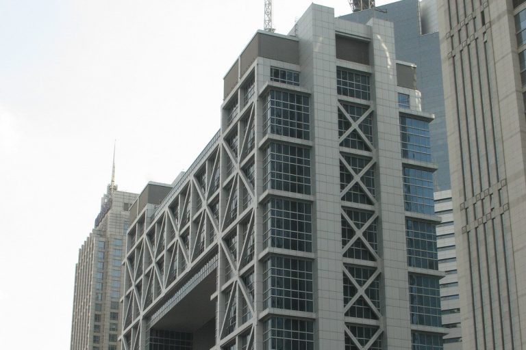 Shanghai Composite Rises 70 Points in Consecutive Gains, Nearing 4,100