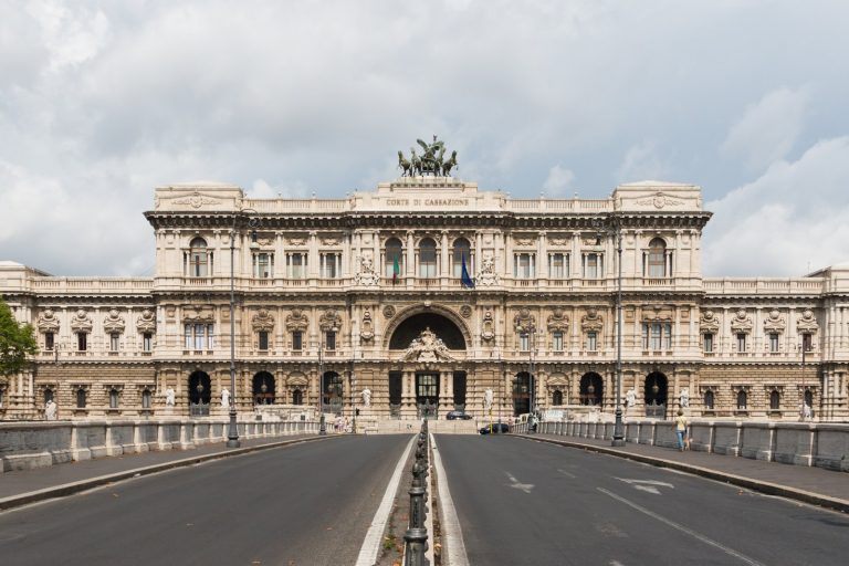 Italian Squatting Laws Complicate Evictions Under Article 633