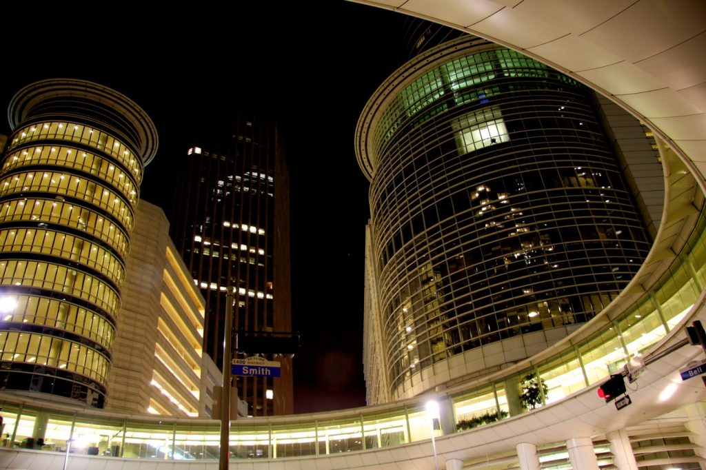 Mark-to-Market Accounting Echoes Enron Scandal Risks