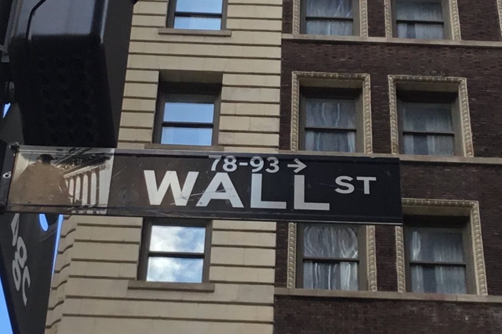 Geopolitical shocks trigger initial sell-offs, Dow recovers over time