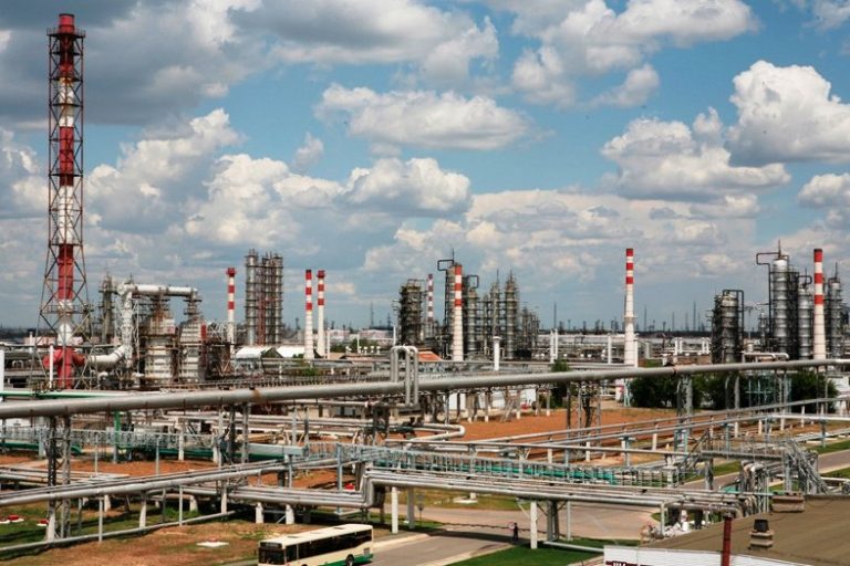 Market volatility spikes as Russian refinery strikes tighten fuel supplies
