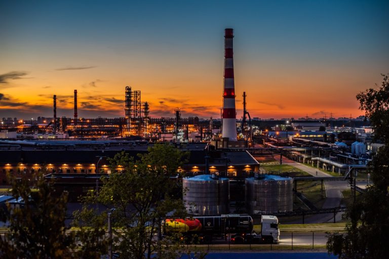 Drone strikes on Russian refineries send Brent crude past $85