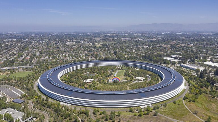 Tech Titans Invest Billions to Reshape Electronics Recycling
