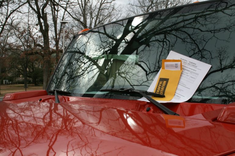 Mortgage broker warns unpaid parking tickets can derail home loans