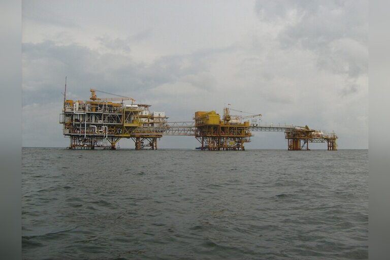 Oil Prices Surge 4 Percent On Iran Conflict Fears
