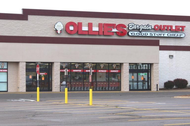 OLLI Q2 Earnings Beat Estimates on Tariff Refunds, Sales Miss