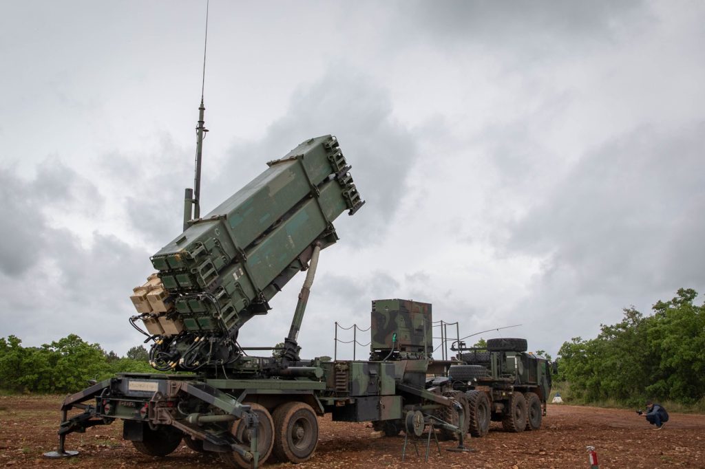Ukraine Negotiates Local Patriot Missile Production With Raytheon