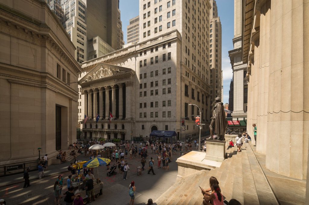 US M&A Activity Falls 13.6% in July; Spending Drops 46.1%