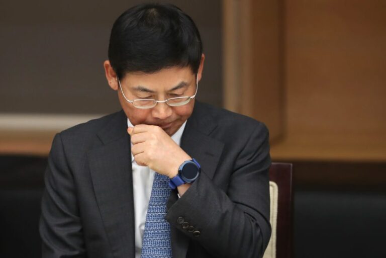 Samsung Chairman Sentenced to Prison for Union Sabotage Efforts