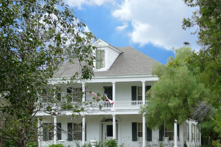 NAR Explains How Pending Home Sales Track Closings Despite High Mortgage Rates