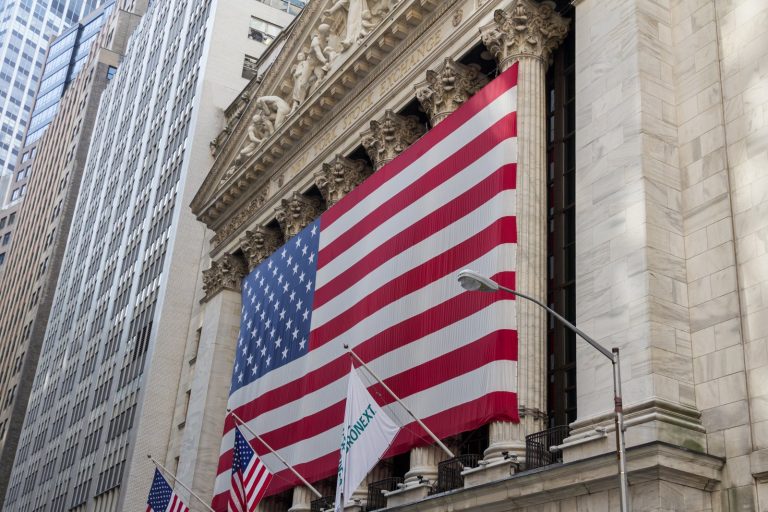 US Stocks Fall as Inflation Rises to 3.5% in October CPI Report